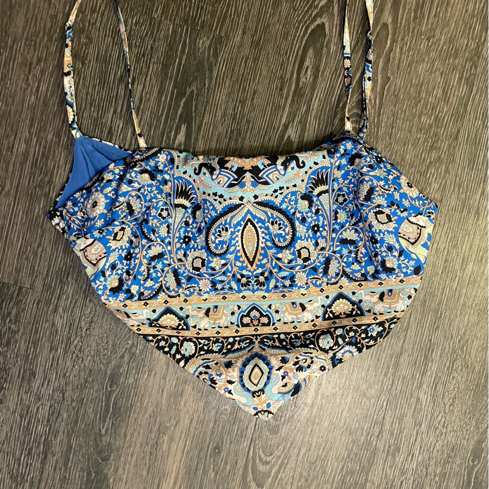Bandana crop top Lulus. Size M